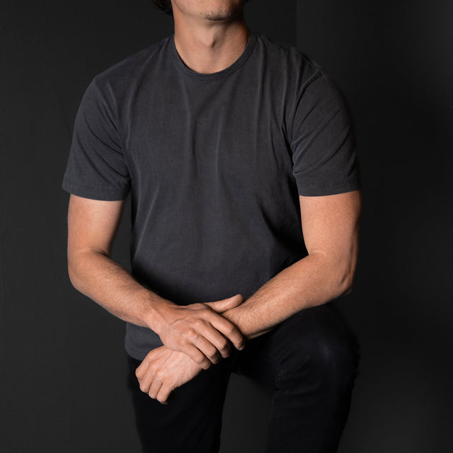 RELAXED TEE | BLACK SANDS